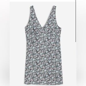 H&M - Tie-detail V-neck Dress - Medium - Black Floral